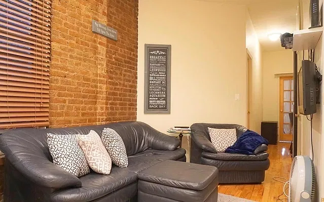 Rented by Compass | media 2