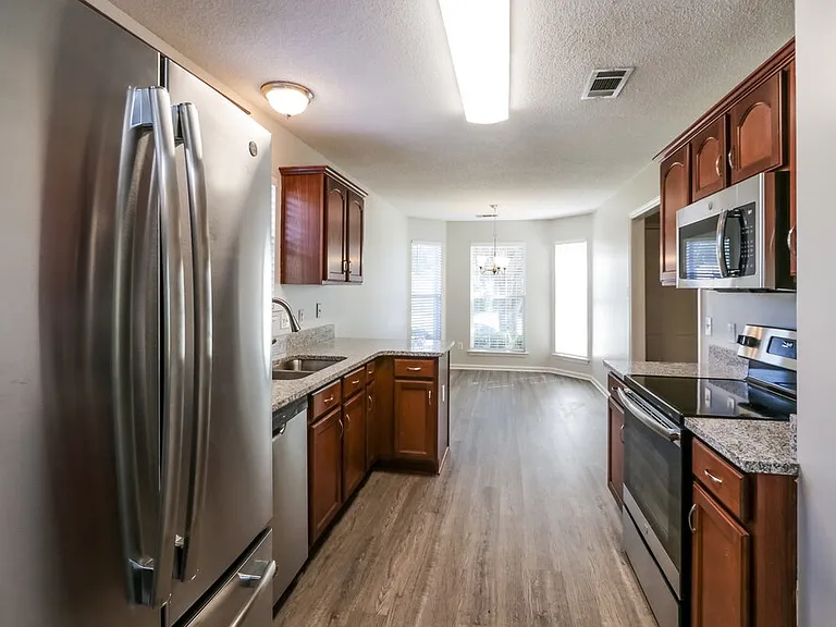 10104 Cross Hill Rd — Photo 8