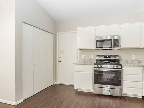 3rd image of 4618 Rachel Ann Ave
