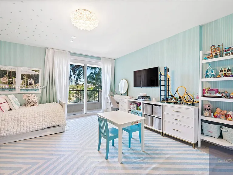 5142 Fisher Island Dr #5142 — Photo 27