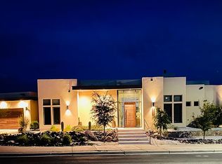 1102 Golf Club Rd, Las Cruces, NM 88011