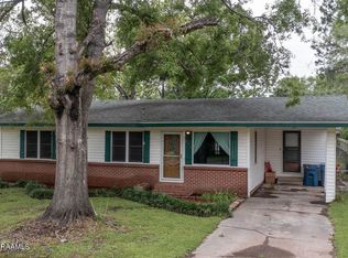 214 Belle Dame Dr, Lafayette, LA 70506