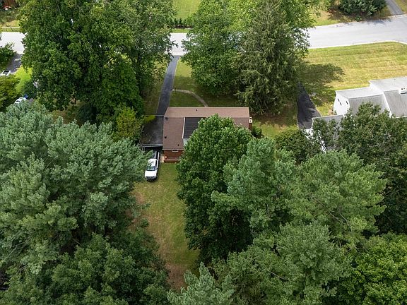 3rd image of 333 Shore Rd