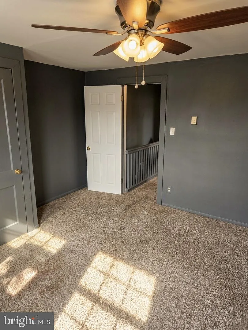 2 bed, 600 sqft, $1,050 — Photo 3