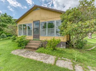 427 Cove Creek Rd, Roan Mountain, TN 37687