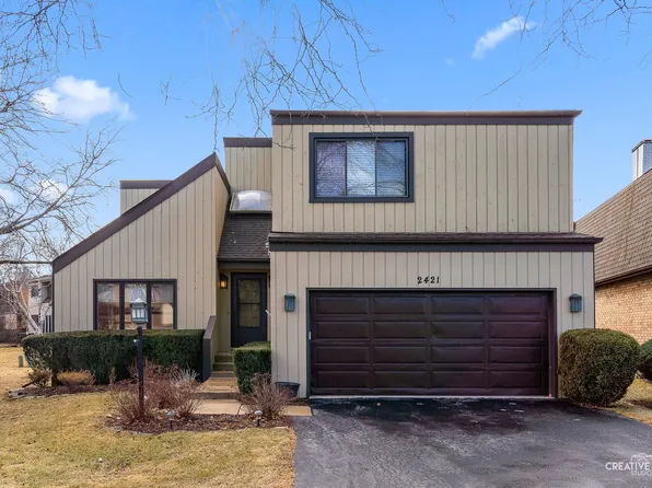 2421 Brian Dr, Northbrook, IL 60062