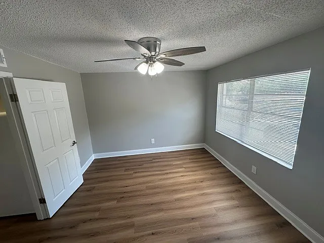 6828 S Trask St #6 — Photo 14