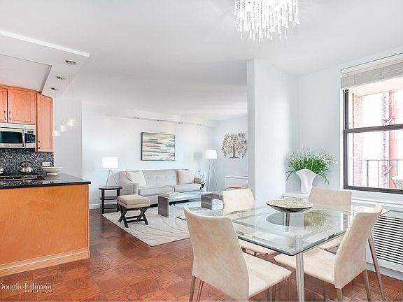2nd image of 200 W 79th St #15BC