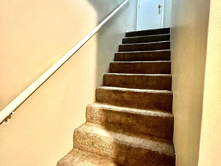 573 Delzan Pl — Photo 7