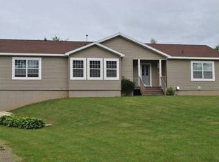 5 Fairway Dr, Oakland, ME 04963