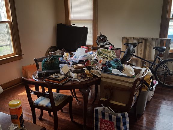 4th image of 247 Clinton Heights Ave APT B
