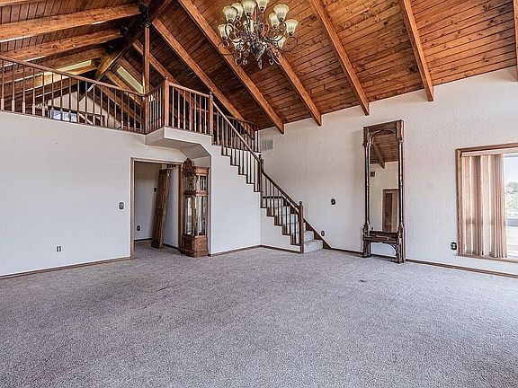 Large Living Room & Loft