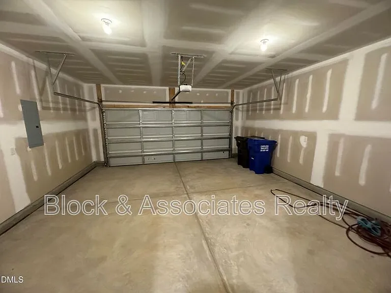 37 Bluebell St — Photo 21