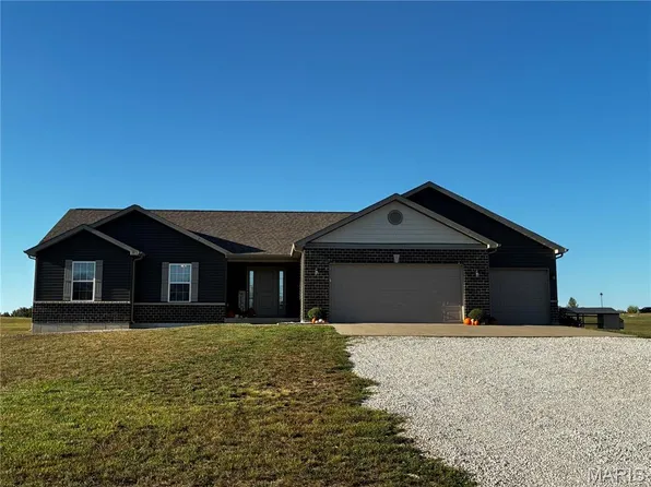 135 White Wildlife Rd, Silex, MO 63377