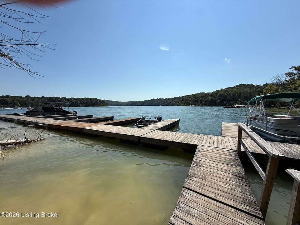 1st image of 3 Oakmont Bay Dr