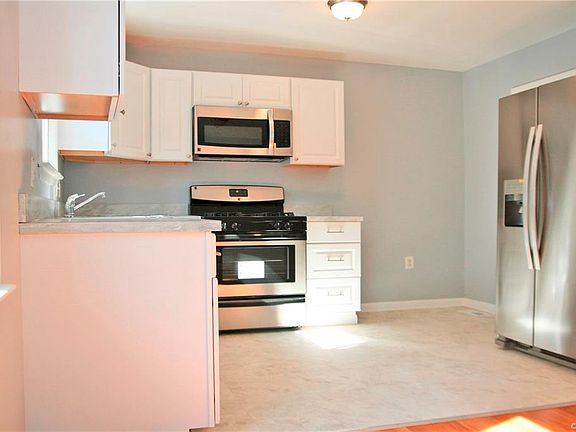 3rd image of 1432 Weaver Ave