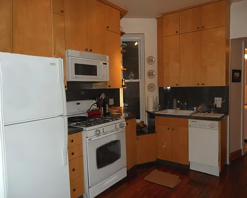 Rented by Brown Harris Stevens | media 9