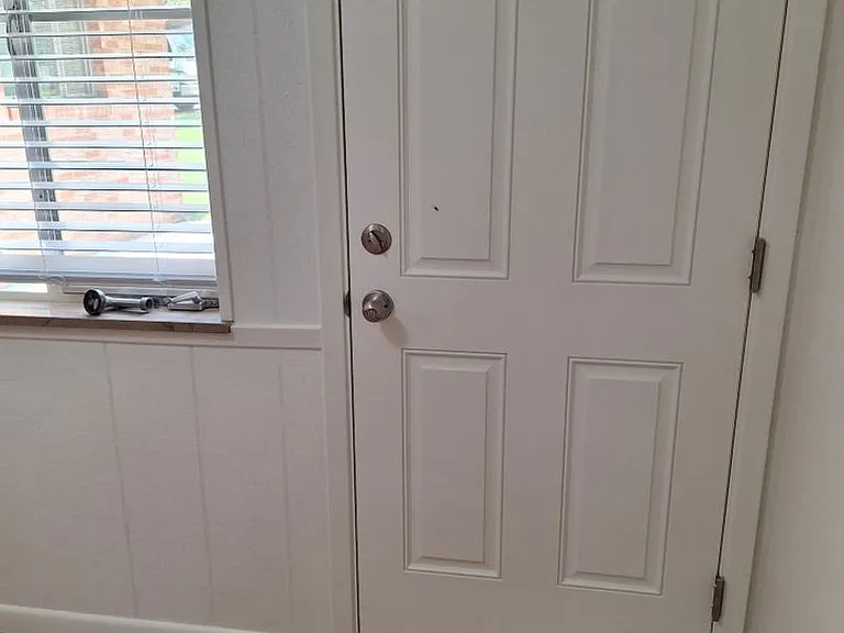 6826 Dorchester Dr — Photo 71
