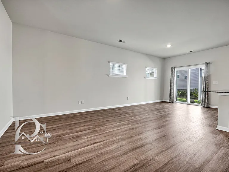 725 Wild Duck Ln — Photo 5