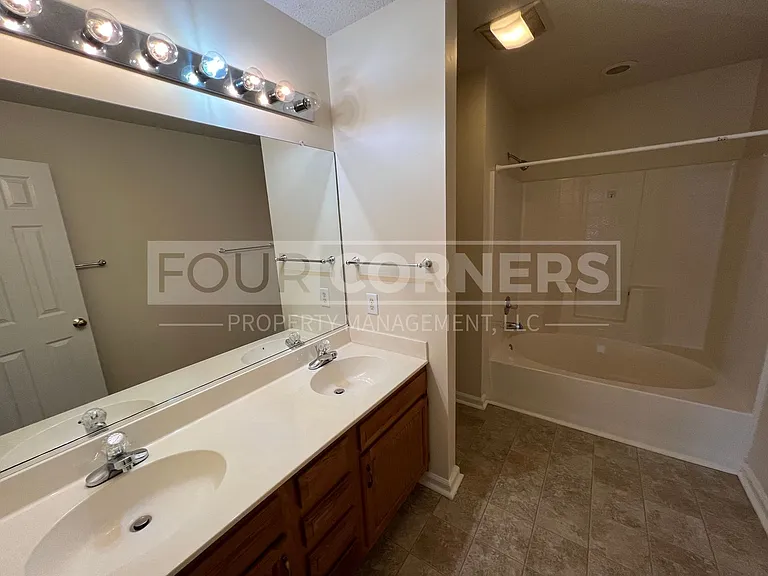 36 Mansfield Cir — Photo 13