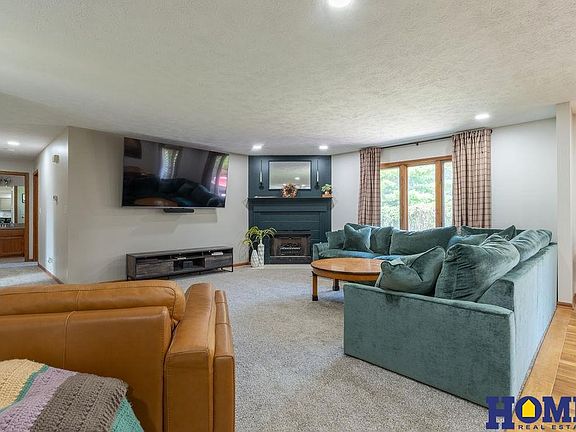 3rd image of 2240 Philadelphia Dr