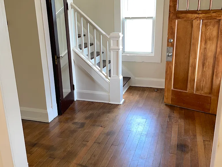 1231 Stevens Ave — Photo 3