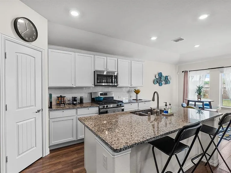 671 Farmstead Dr — Photo 27