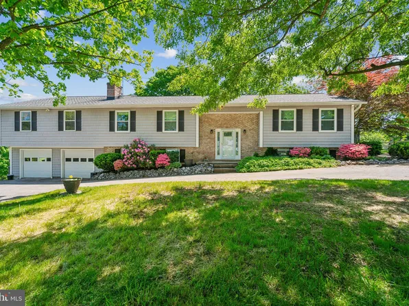 12813 Bunker Hill Rd, Union Bridge, MD 21791