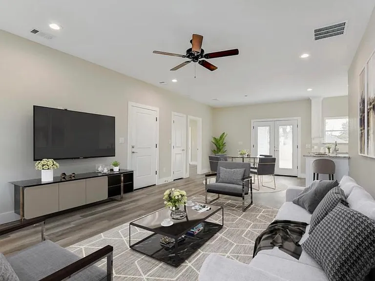 920 W Coffin St — Photo 16
