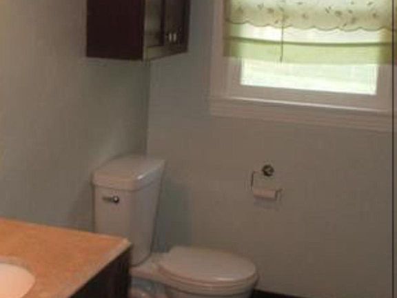 2nd image of 304 E Barton St