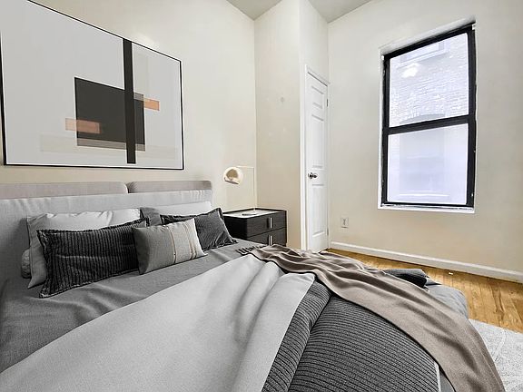 3rd image of 172 W 107th St #1S
