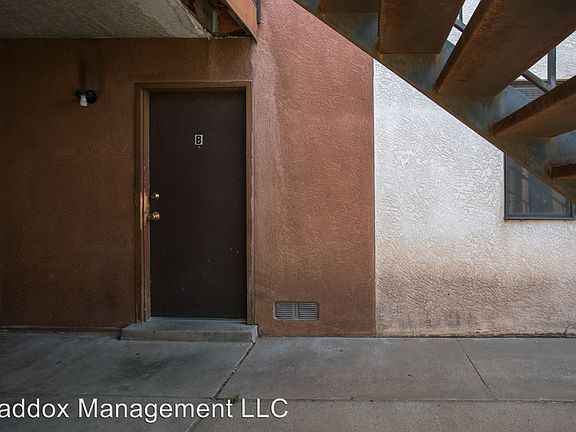 2nd image of 404 Cornell Dr SE APT B