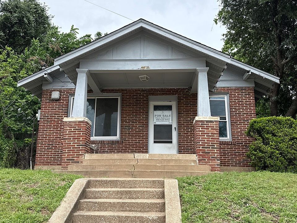 1st image of 2611 Pine St