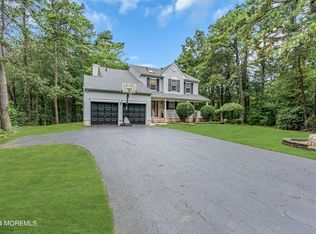 8 Chris Ann Ct, Jackson, NJ