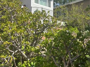 3045 Highridge Rd, La Crescenta, CA 91214