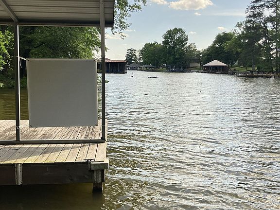 3rd image of 178 Reynolds Dr