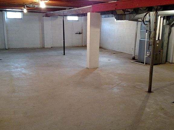 5th image of 401 N Dale Dr