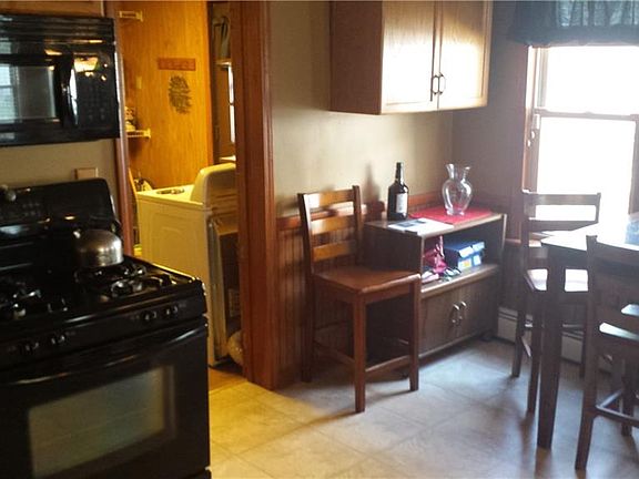 4th image of 58 Bellevue Ave