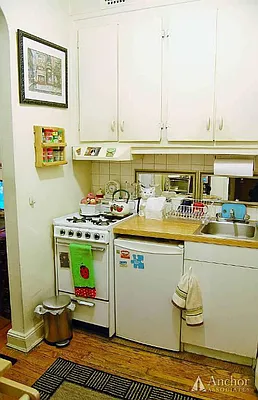 Rented by Anchor Associates | media 41