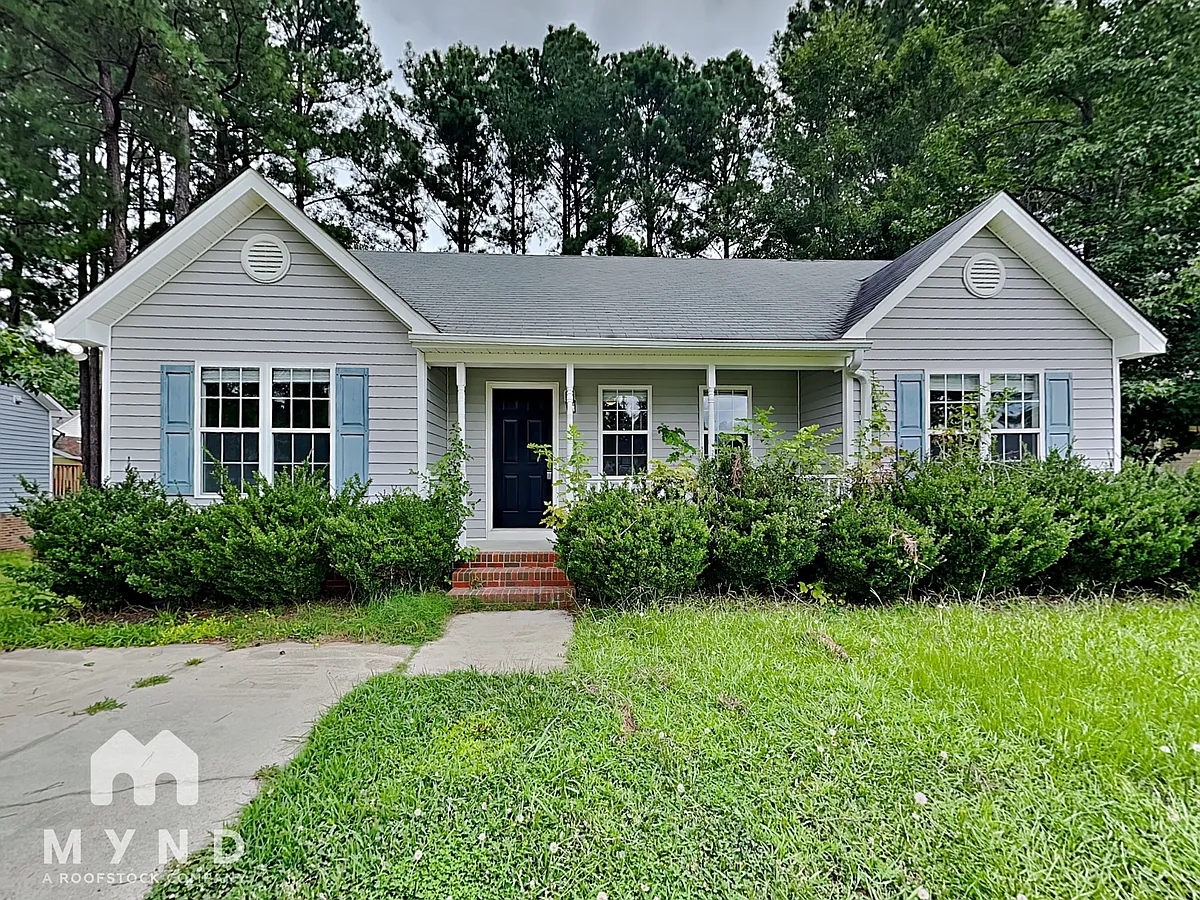 Photo 1 of 15 - 2036 Ballston Pl - Knightdale, NC Primary Photo - 2036 Ballston Pl