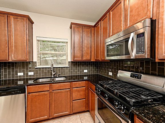 4th image of 7337 Menchaca Rd #32