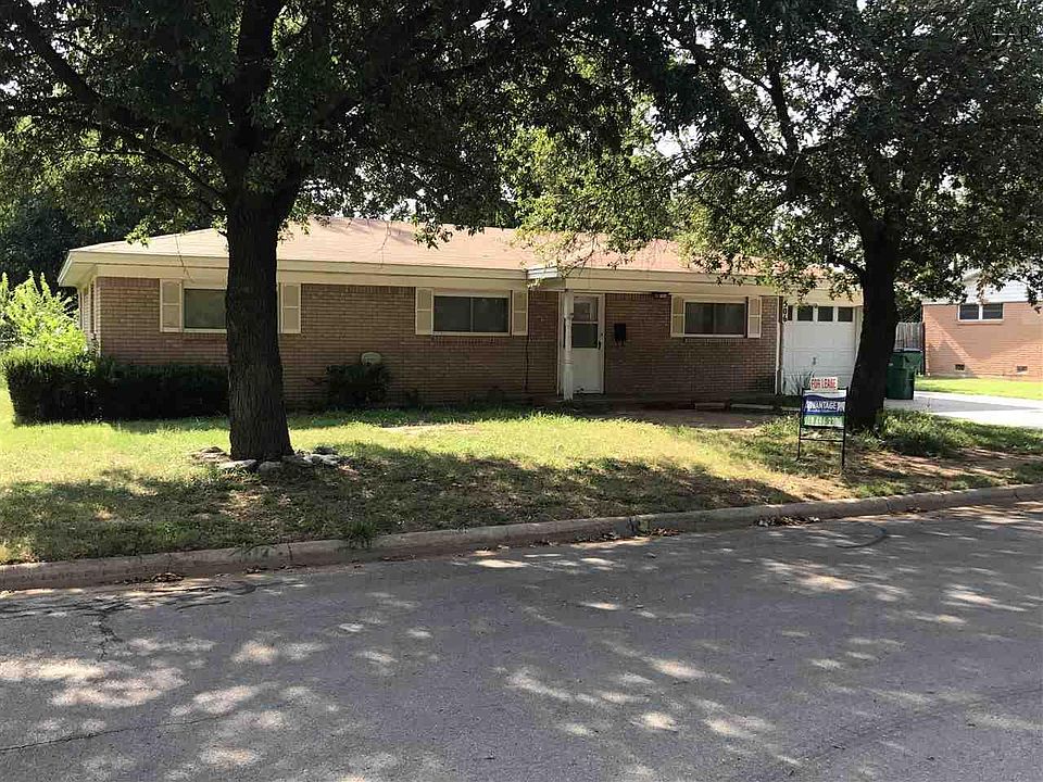 1st image of 506 Mimosa St