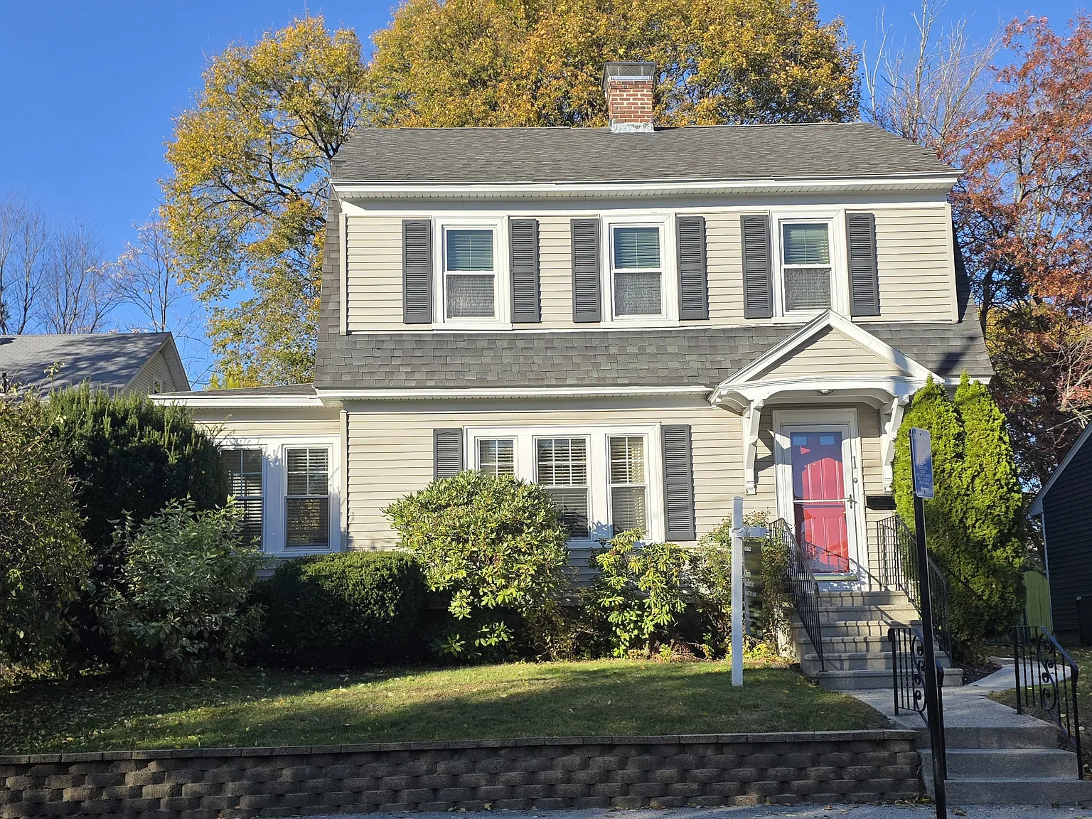 3 bed, 1.5 bath, 1544 sqft, $2,800 — Photo 1