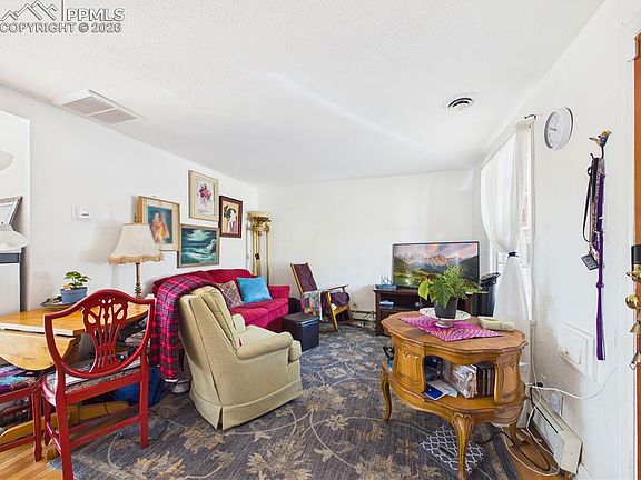 4th image of 2810 7th Ave