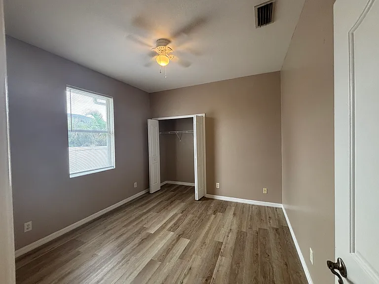 3074 Brampton Ter — Photo 15