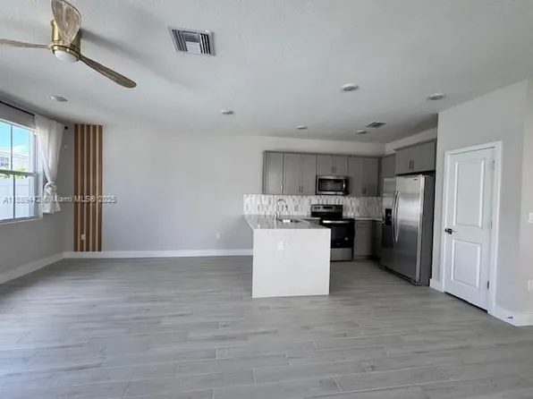151 SW 171st Ln, Hollywood, FL 33027