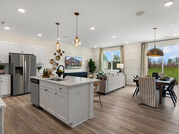 5th image of 132 Lennei Ln