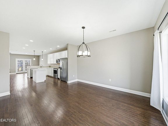 5th image of 2320 Madeline Vine Ln
