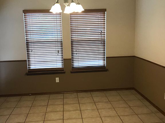 5th image of 508 Lone Oak Dr