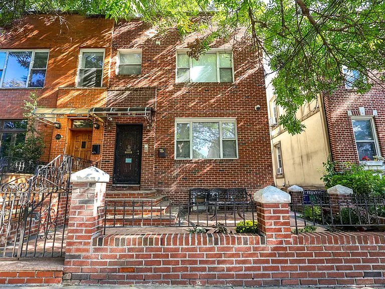 23-45 24th St #2R — Photo 1